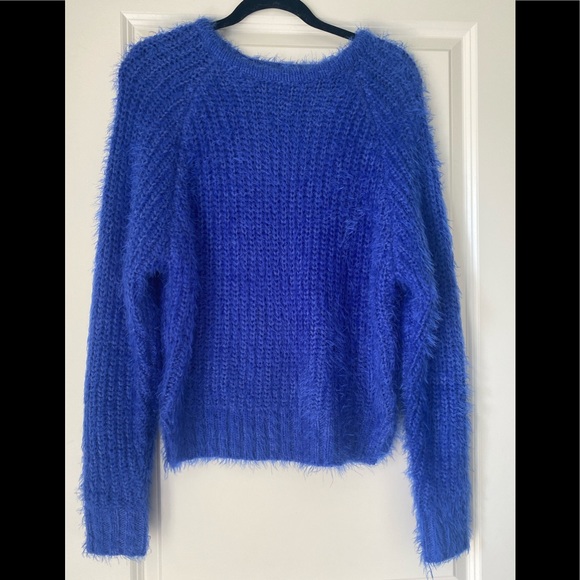 Vestique Blue Eyelash Sweater - Size (M) - Picture 1 of 4
